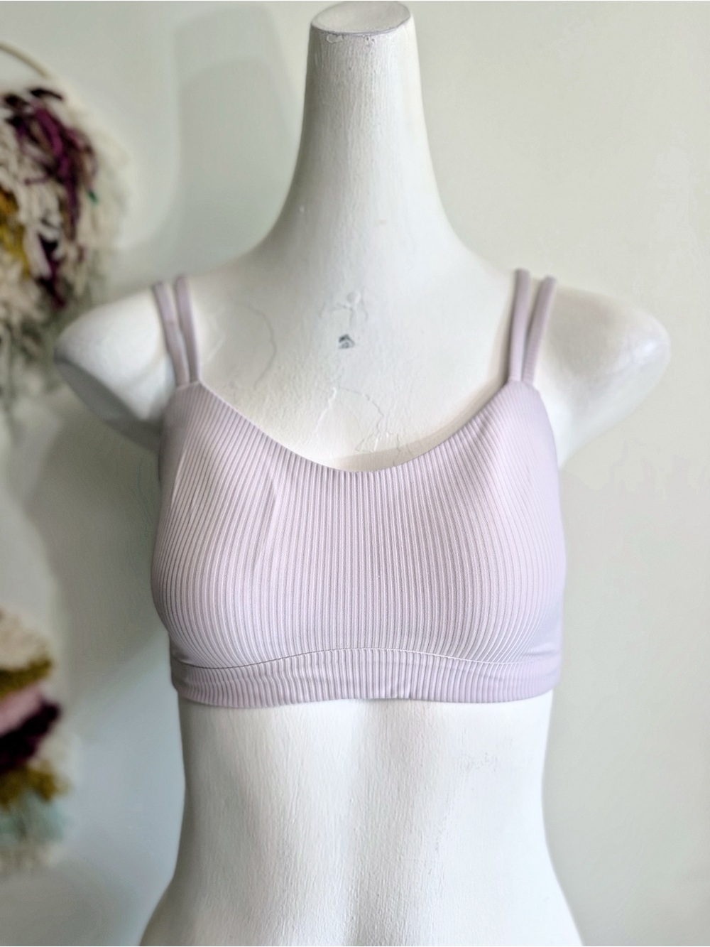 Lululemon Ribbed Strappy Sports Bra Lavender Size Large – GUC